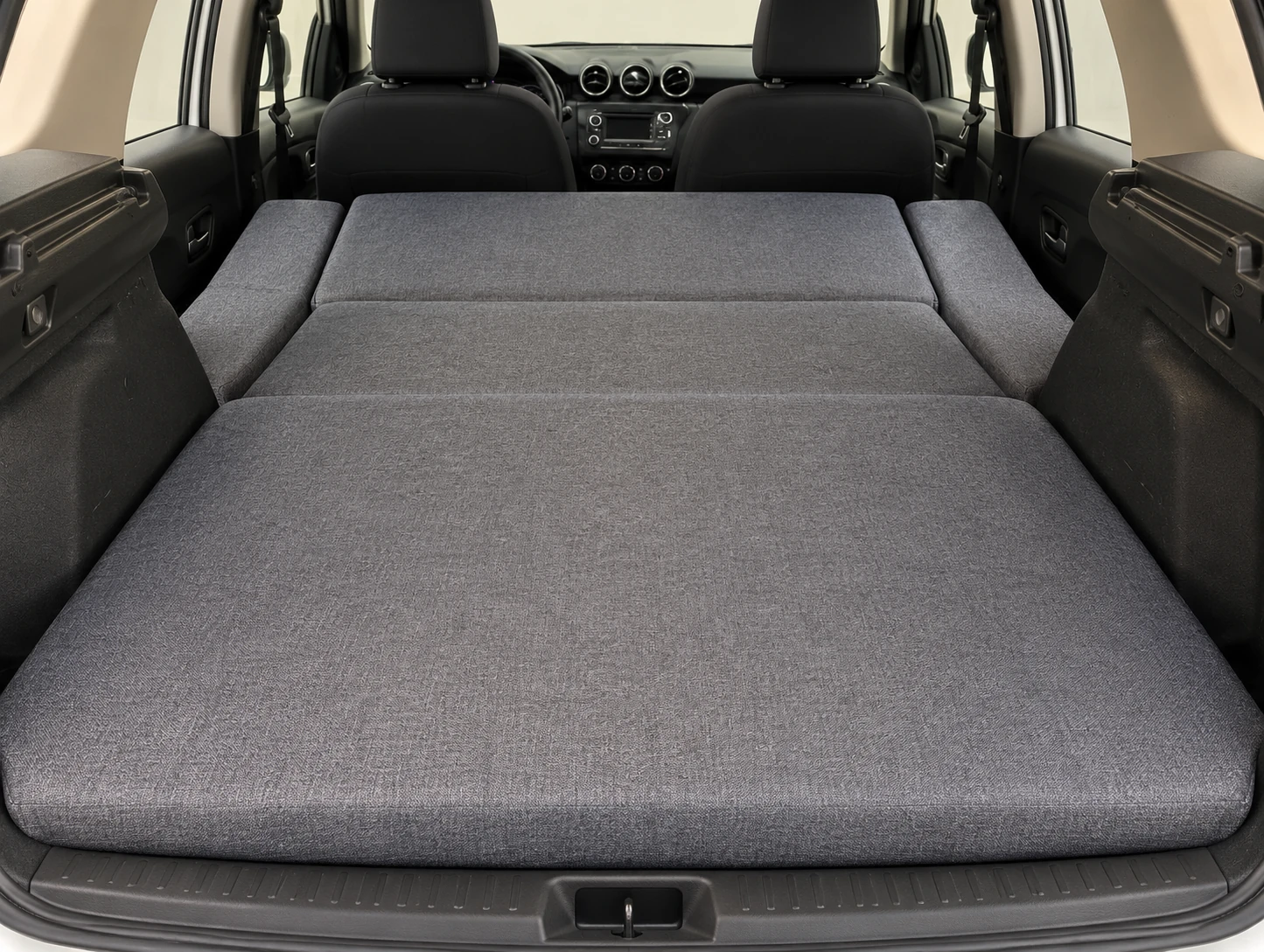 Echte BlackSheep Dacia Duster Matratze im Sleep-in-the-Back-Aufbau