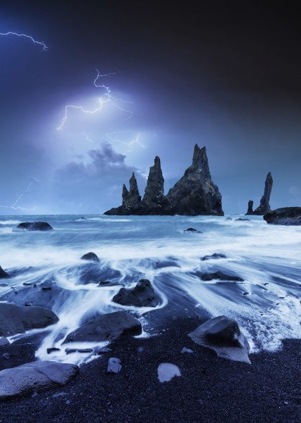 Unraveling Iceland’s Ever-Changing Weather, Climate, and Year-Round Temperatures